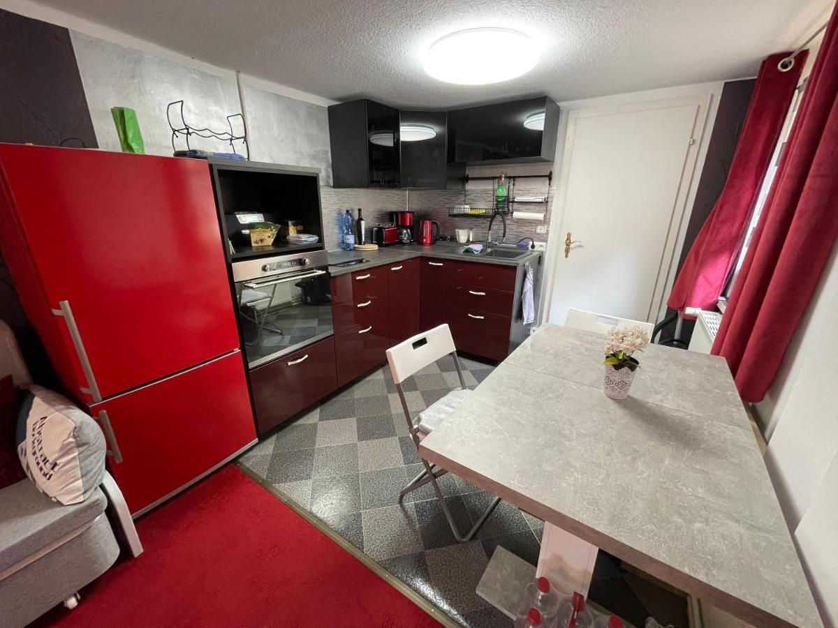 Appartamento Tiny House Burig Esterno foto